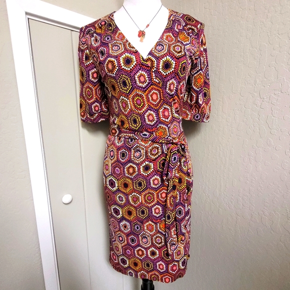Trina Turk Dresses & Skirts - Trina Turk geometric pattern wrap dress 3/4 sleeves